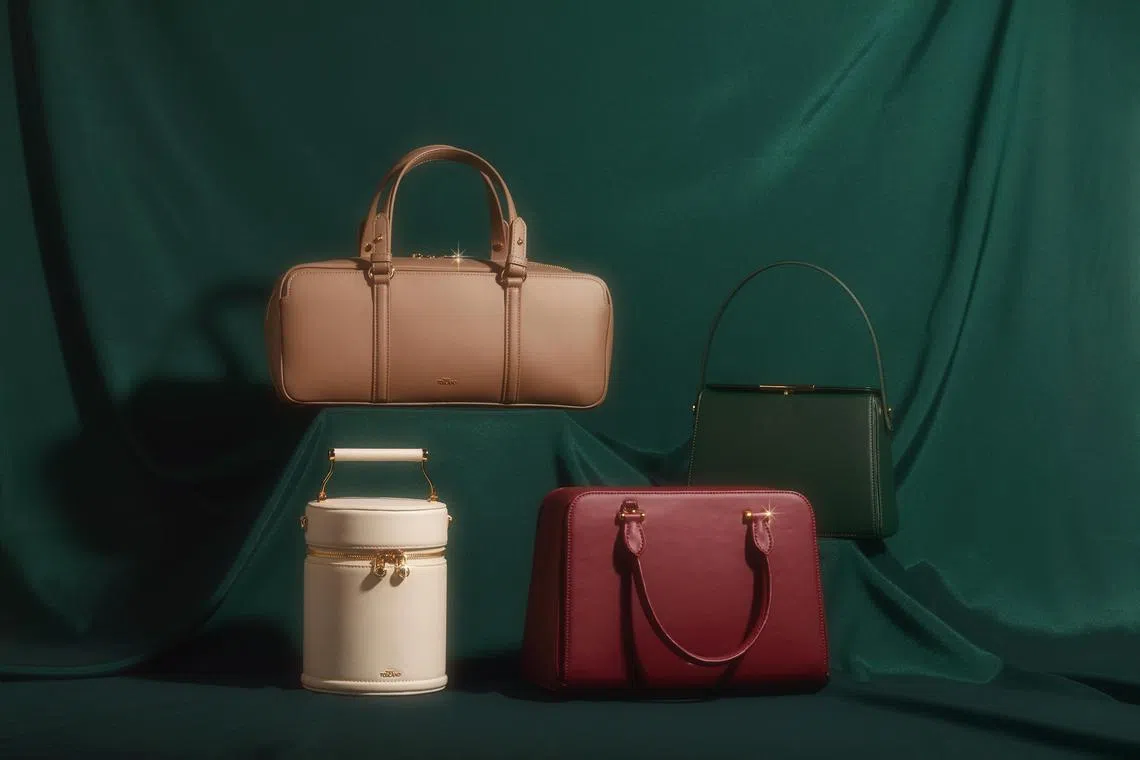 actocco - Tocco Toscano Iduna Collection of apple leather bags




Credit to TOCCO TOSCANO