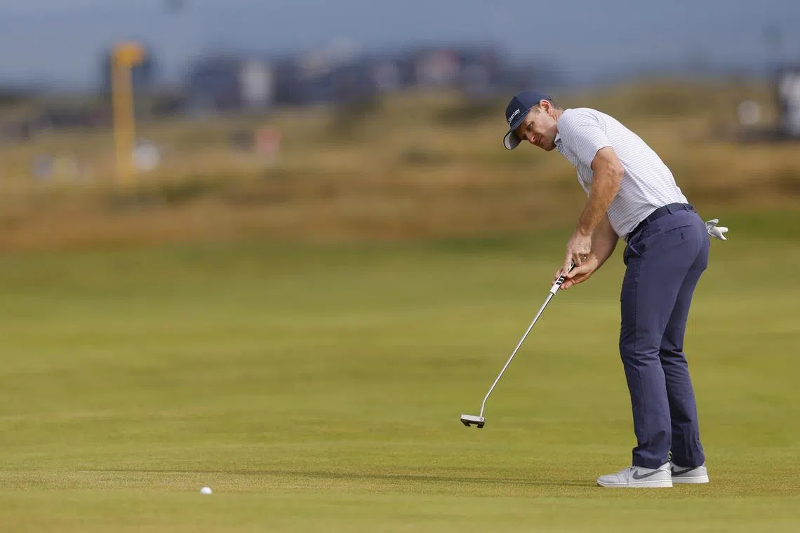 Golf - The 152nd Open Championship - Royal Troon Golf Club, Troon, Scotland, Britain - July 19, 2024 England's Justin Rose holes a birdie putt on the 16th green during the second round REUTERS/Andrew Couldridge