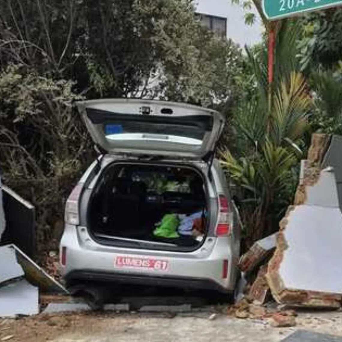 The car was believed to have skidded in Tembeling Road, the police said.