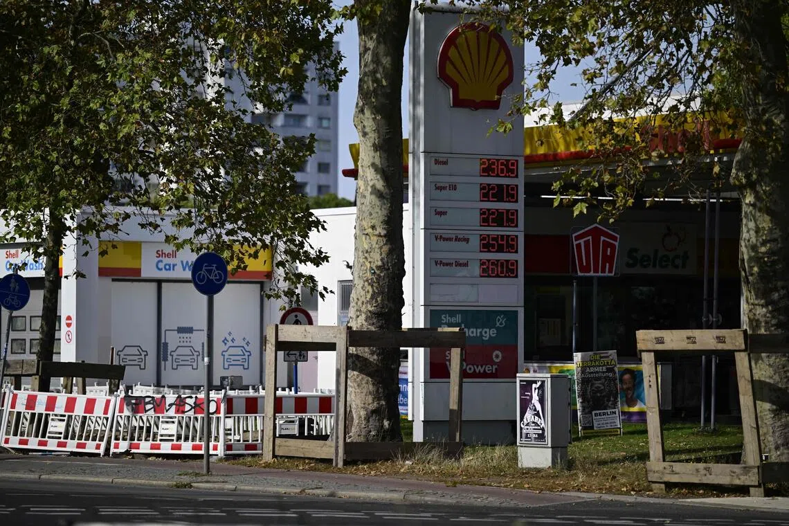 EU nations to hold emergency meeting on soaring diesel prices amid US pressure