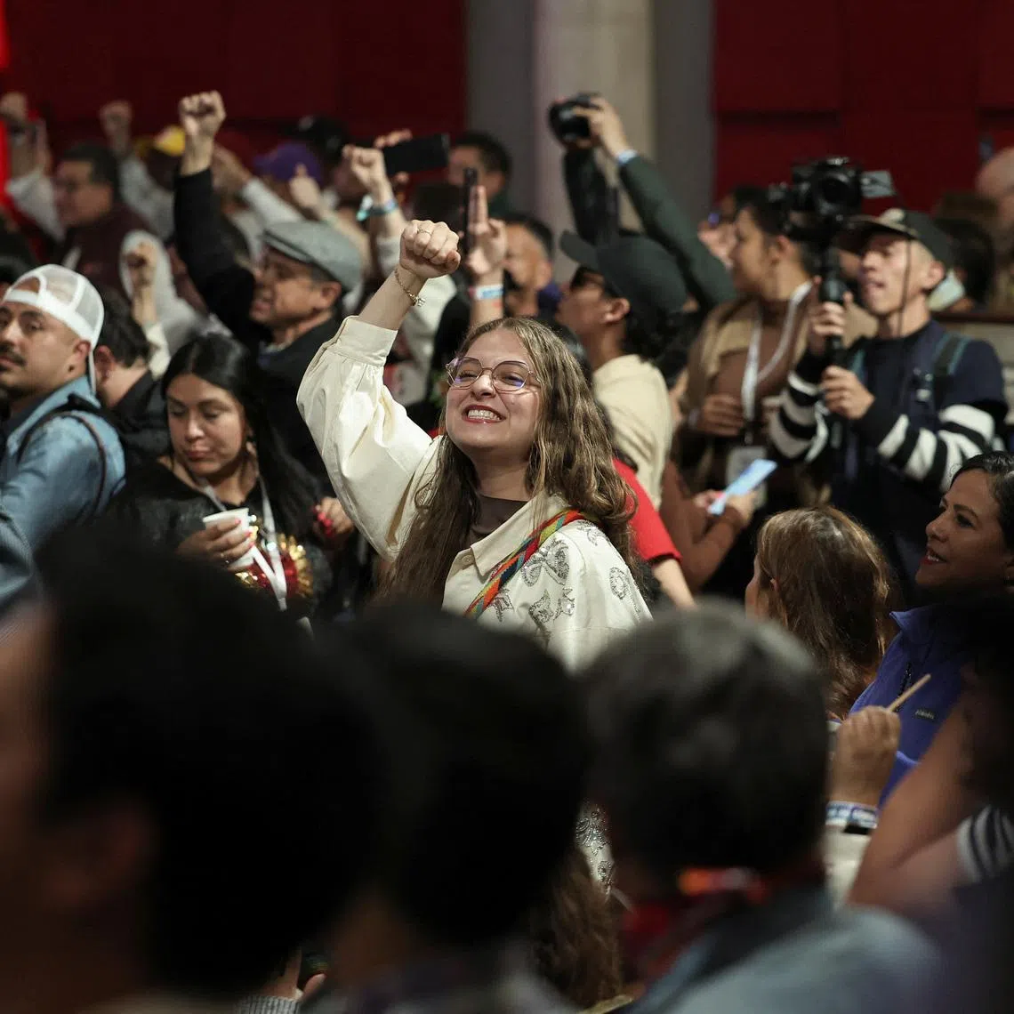 Supporters of Colombian presidential candidate Ivan Cepeda of the Historic Pact party react to the results of the first round of the presidential election, in Bogota, Colombia May 31, 2026. REUTERS/Luisa Gonzalez
