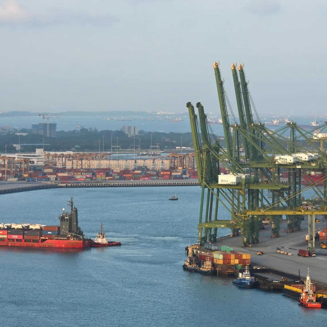 pixgeneric/ST20260319_202685600703/Ng Sor Luan/A cargo-carrying vessel at PSA Brani Terminal on March 19, 2026. For stories on the Singapore Straits, vessels, cargoes, oil, crude oil, energy and more. 
