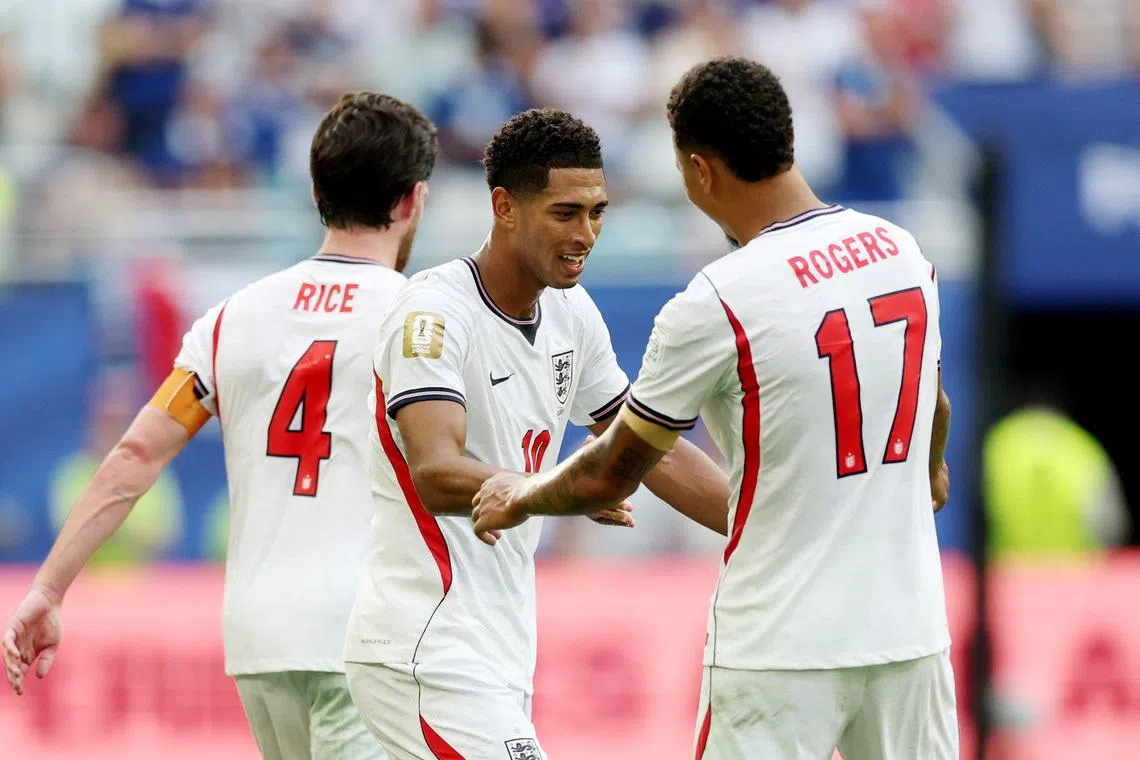 England sichert sich mit einem 6:4-Sieg gegen Frankreich den dritten Platz ...