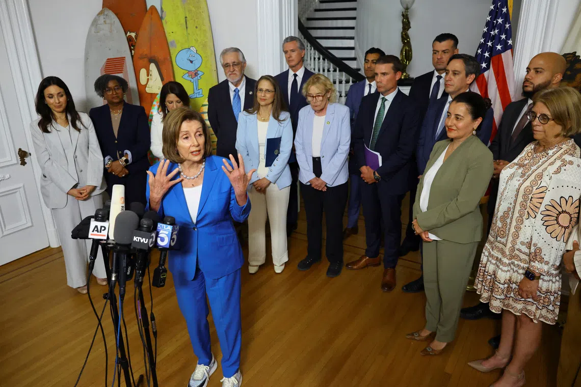 U.S. Representative Nancy Pelosi (D-CA) speaks at a press conference, accompanied by members of the Texas Democratic legislators and California Governor Gavin Newsom, at the governor’s mansion in Sacramento, California, U.S., August 8, 2025. REUTERS/Carlos Barria