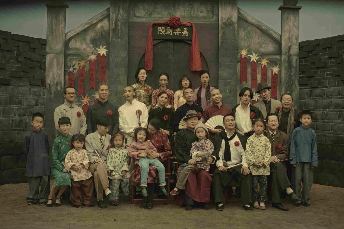 jopicks24 - A New Old Play from Chinese film-maker Qiu Jiongjiong follows the story of a Sichuan Opera clown as he travels the underworld, reliving his life's most important moments. 

Source: The Projector