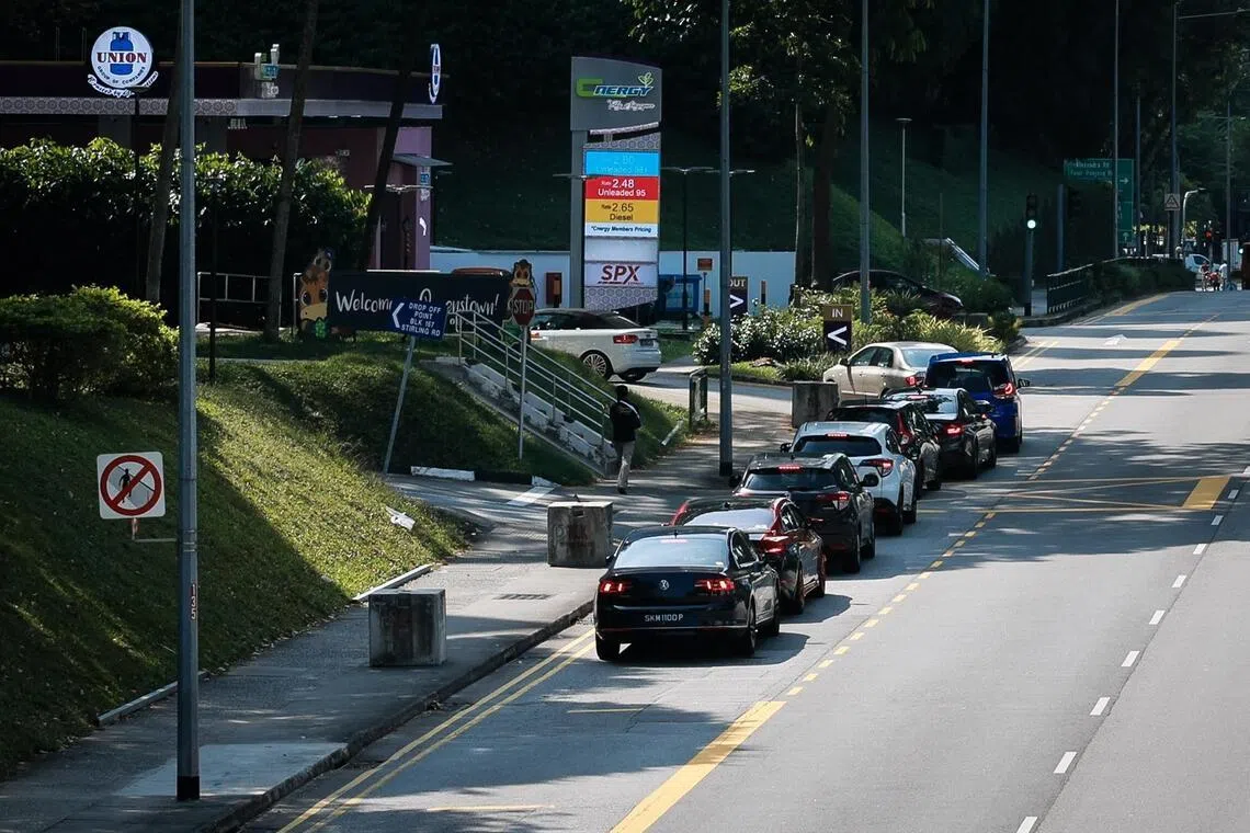 Some 10 to 15 vehicles were in the queue for Cnergy’s Queensway petrol station from 1.30pm to 2.30pm.