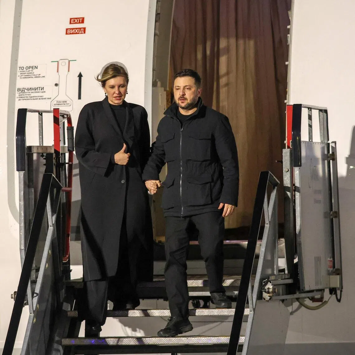 Ukrainian President Volodymyr Zelensky and First Lady Olena Zelenska arriving in Dublin, Ireland, on Dec 1.