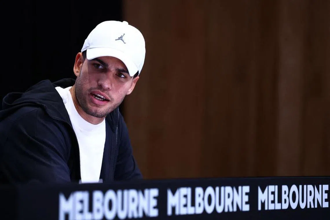 Rested Swiatek, Alcaraz eye maiden titles at Australian Open | The Straits  Times