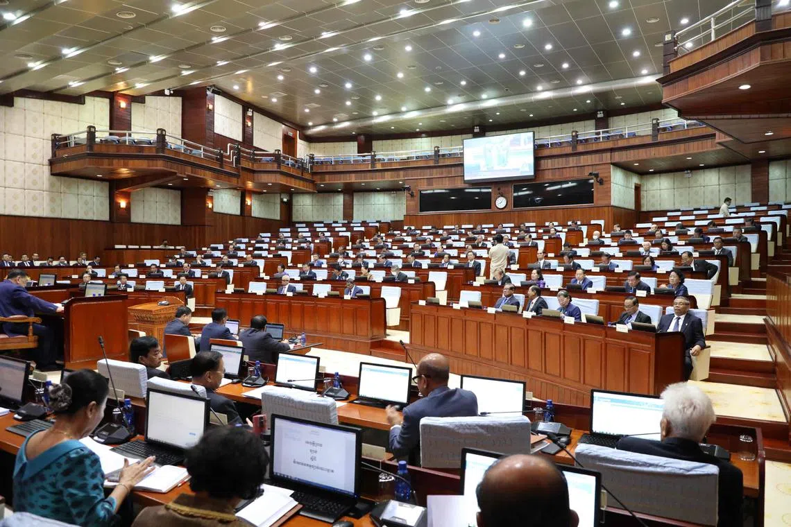 Cambodia’s Parliament voted unanimously to amend an election law to penalise anyone who boycotts next month’s poll.