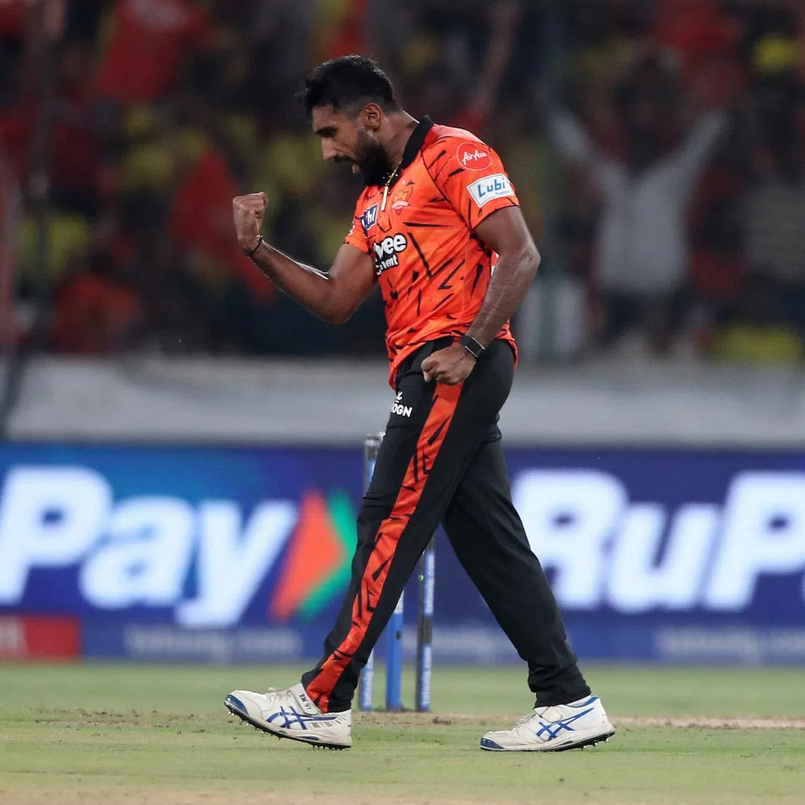 Cricket - Indian Premier League - IPL - Sunrisers Hyderabad v Chennai Super Kings - Rajiv Gandhi International Cricket Stadium, Hyderabad, India - April 18, 2026 Sunrisers Hyderabad's Eshan Malinga celebrates after taking the wicket of Chennai Super Kings' Sarfaraz Khan REUTERS/Stringer