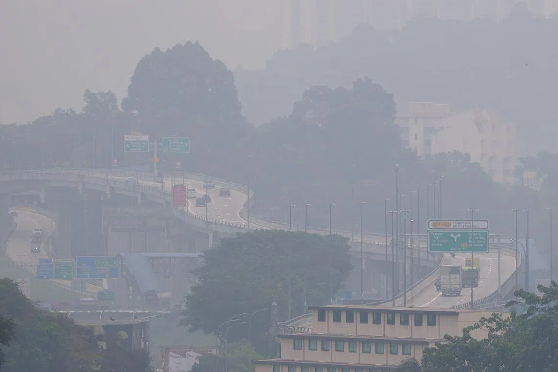 Haze worsens in Malaysia, with 40 areas recording unhealthy air quality, including 7 in Johor