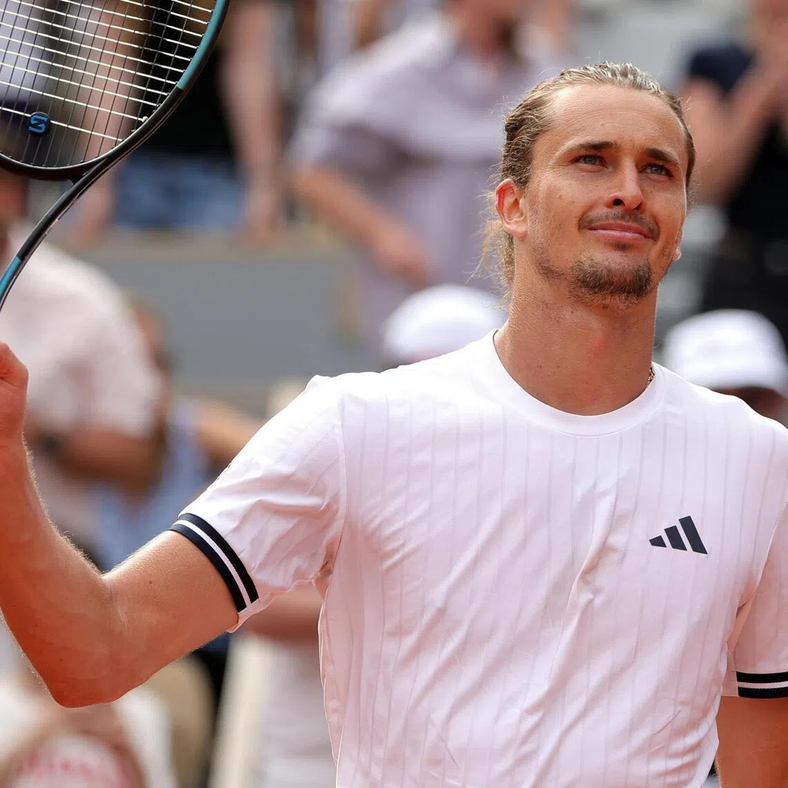 Germany's Alexander Zverev celebrates winning his fourth-round match against Jesper de Jong of the Netherlands on May 31.
