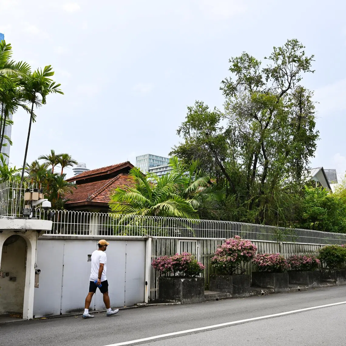 The site contains the late Mr Lee Kuan Yew’s one-storey pre-war bungalow, which he lived in from the mid-1940s until his death in 2015.