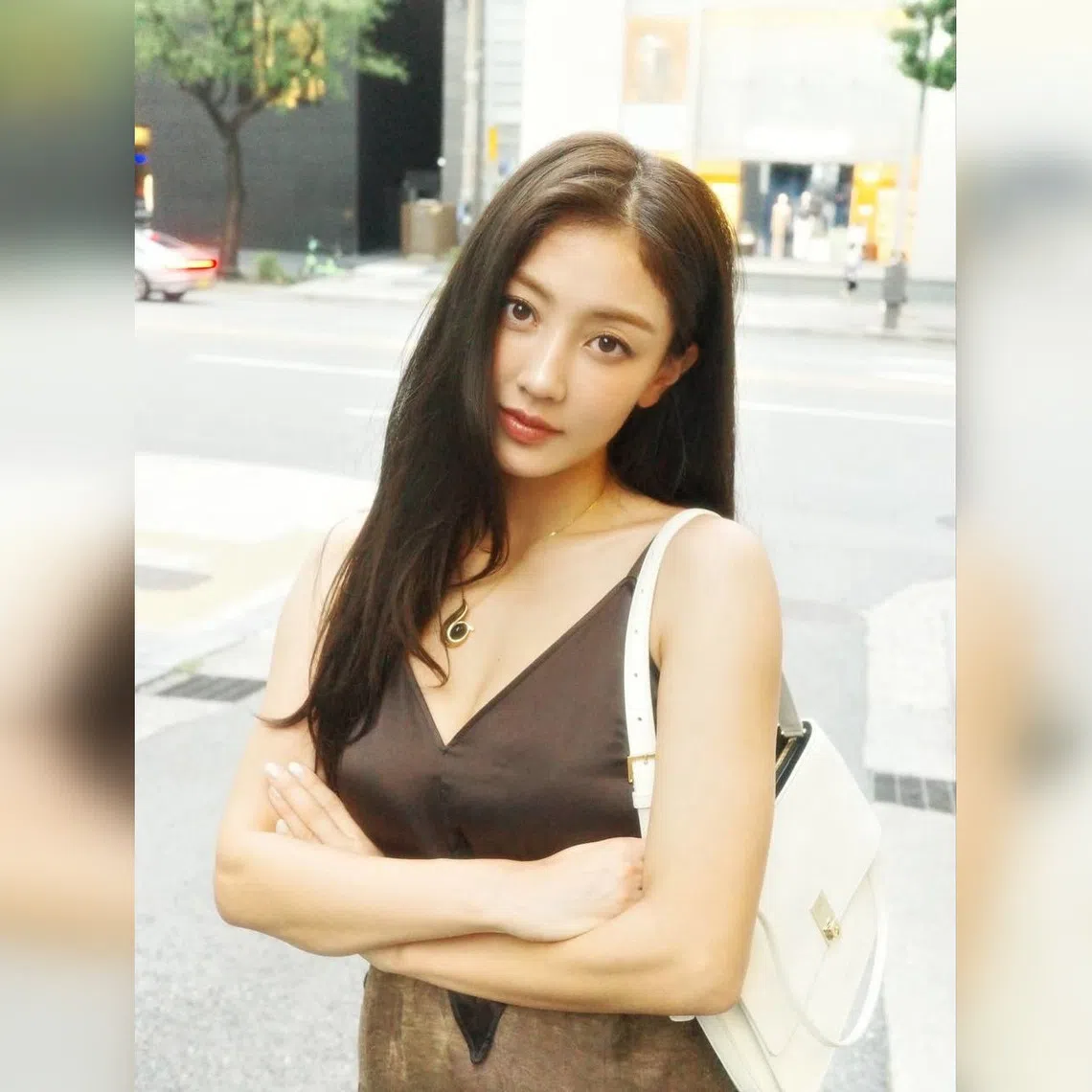 Jihyo is leaving JYP Entertainment after 21 years.