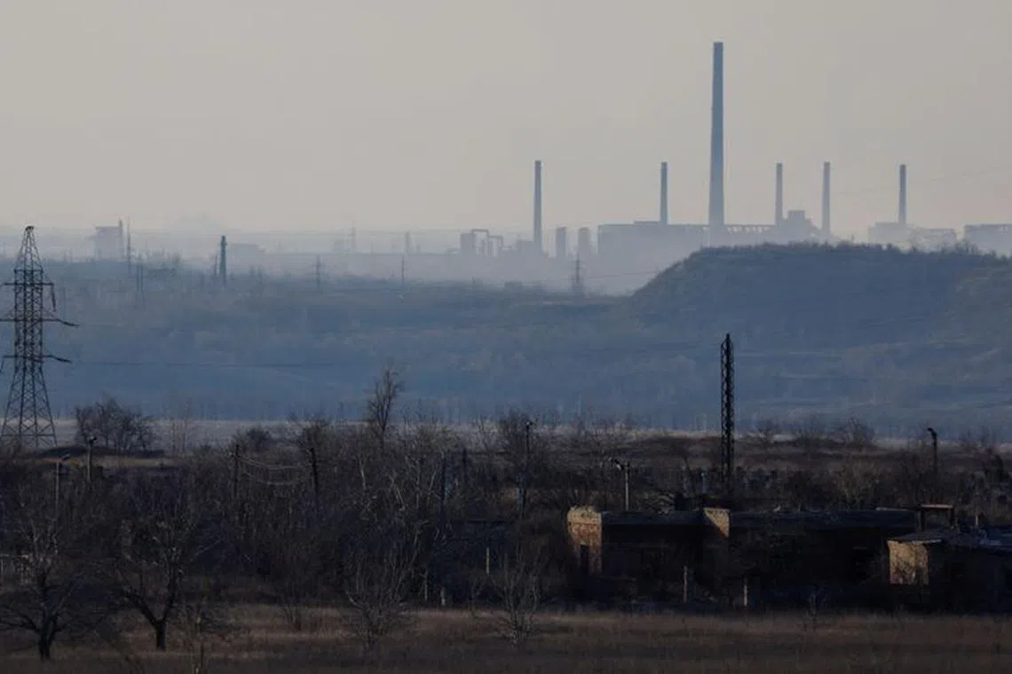 A view shows an area near the Avdiivka Coke and Chemical Plant in the town of Avdiivka in the course of Russia-Ukraine conflict, as seen from Yasynuvata (Yasinovataya) in the Donetsk region, Russian-controlled Ukraine, February 15, 2024. REUTERS/Alexander Ermochenko/file photo