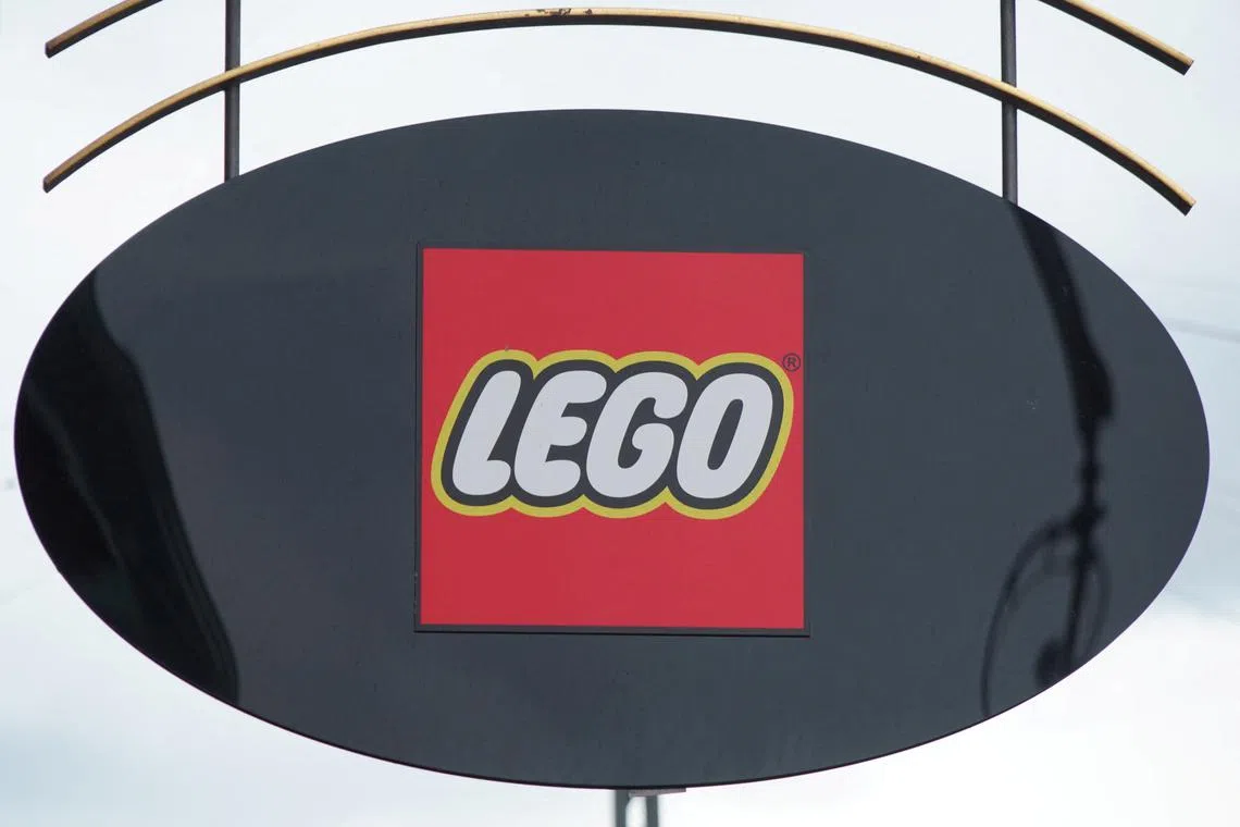 Lego will invest in China, adding new stores and production capabilities.