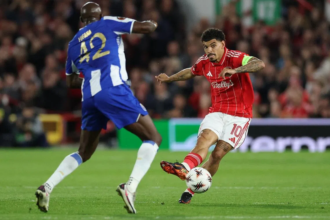 Soccer Football - UEFA Europa League - Quarter Final - Second Leg - Nottingham Forest v FC Porto - The City Ground, Nottingham, Britain - April 16, 2026 FC Porto's Seko Fofana in action with Nottingham Forest's Morgan Gibbs-White Action Images via Reuters/Andrew Boyers
