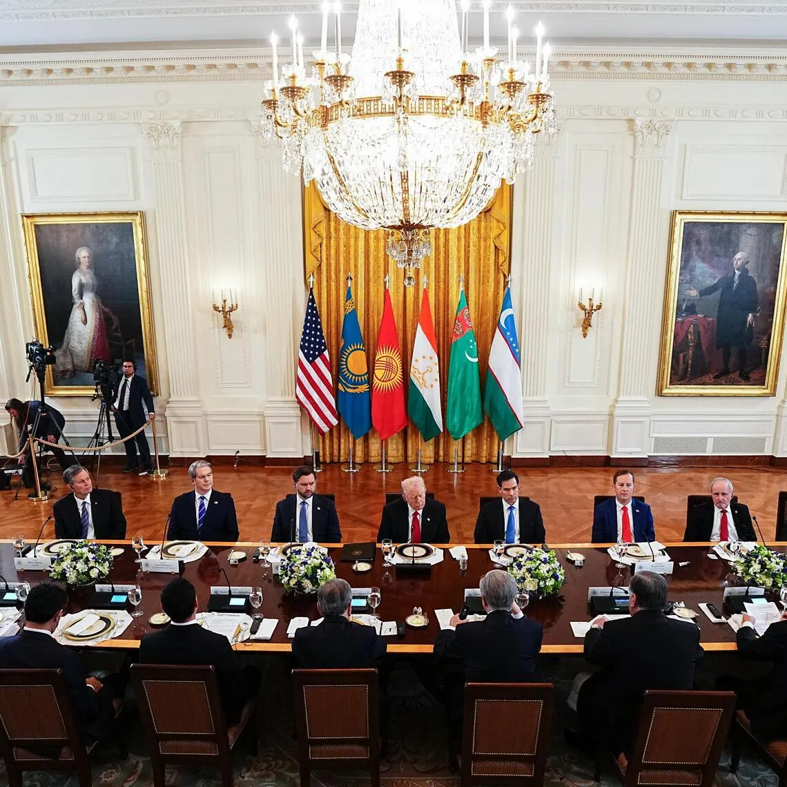US President Donald Trump (middle) met with leaders of Kazakhstan, Kyrgyzstan, Tajikistan, Turkmenistan and Uzbekistan.