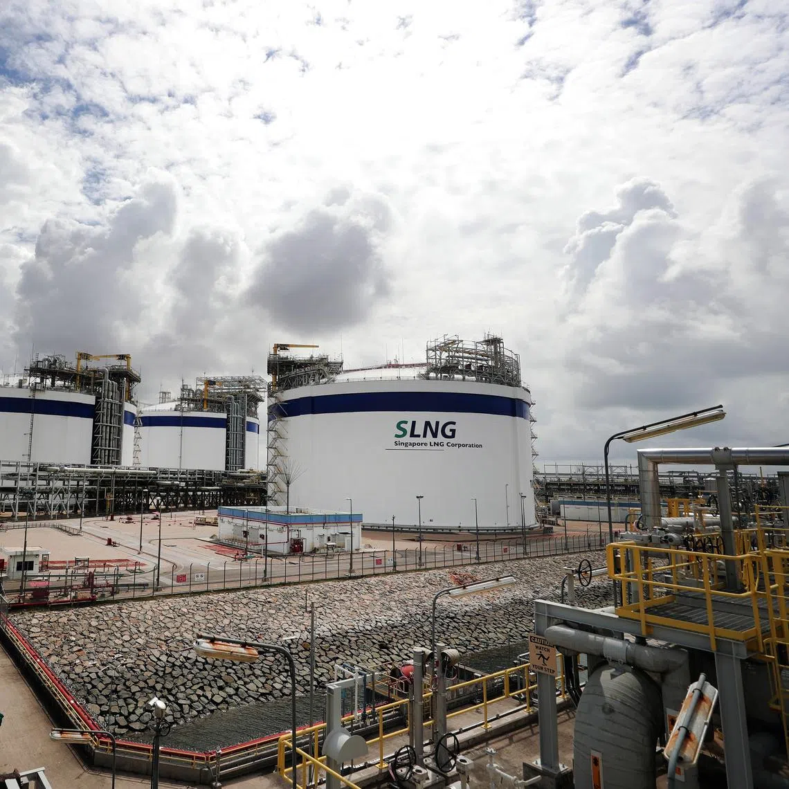 **ONLY PHOTOS WITHIN SLNG ALLOW AND ONLY CERTAIN ANGLES ALLOW, NO TAKING OF FIRE BURNING OR ZOOM INTO OTHER FACILITIES IN JURONG ISLAND AS REQUESTED**ST20190723_201917881221 Kelvin ChngTimothyAs part of a package on how energy gets from source to our homes, ST will be touring a SLNG terminal on Jurong Island.Location    SLNG Guardhouse 6 Meranti View Jurong Island, 