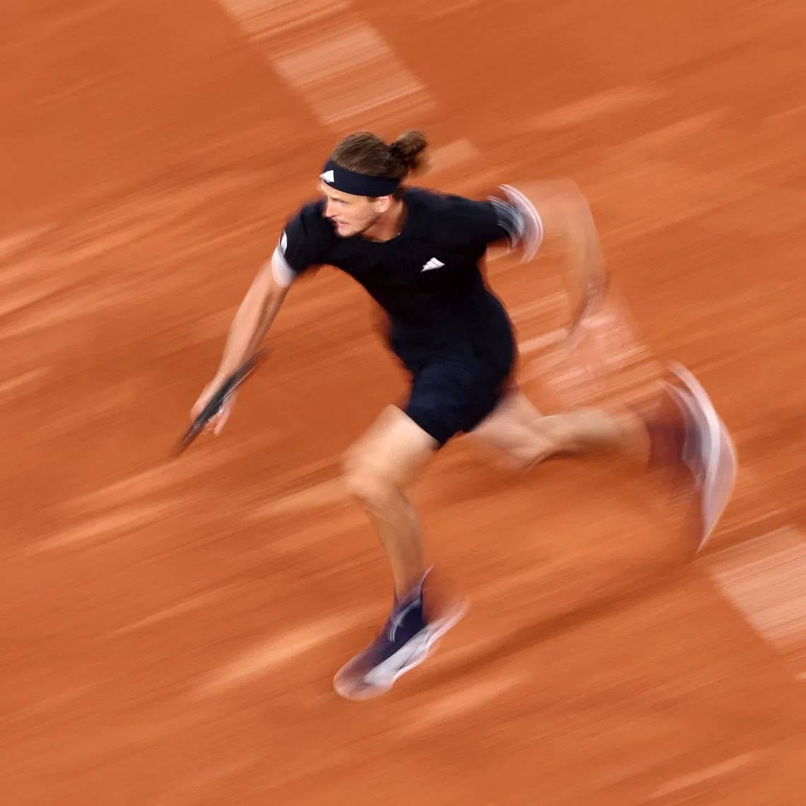 Tennis - French Open - Roland Garros, Paris, France - June 2, 2026 Germany's Alexander Zverev in action during his quarter final match against Spain's Rafael Jodar REUTERS/Stephane Mahe