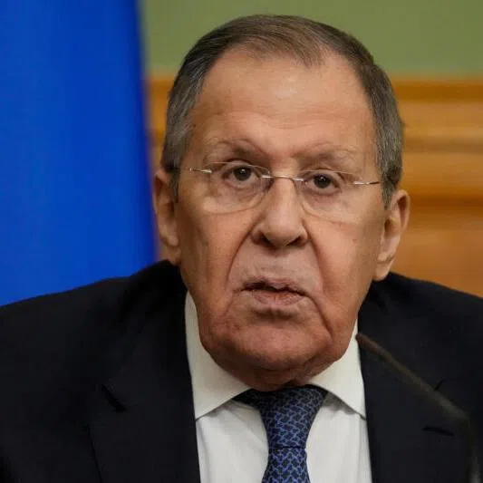 Russia's Foreign Minister Sergei Lavrov said the US could help de-escalate tensions by "returning the situation to a negotiating track".
