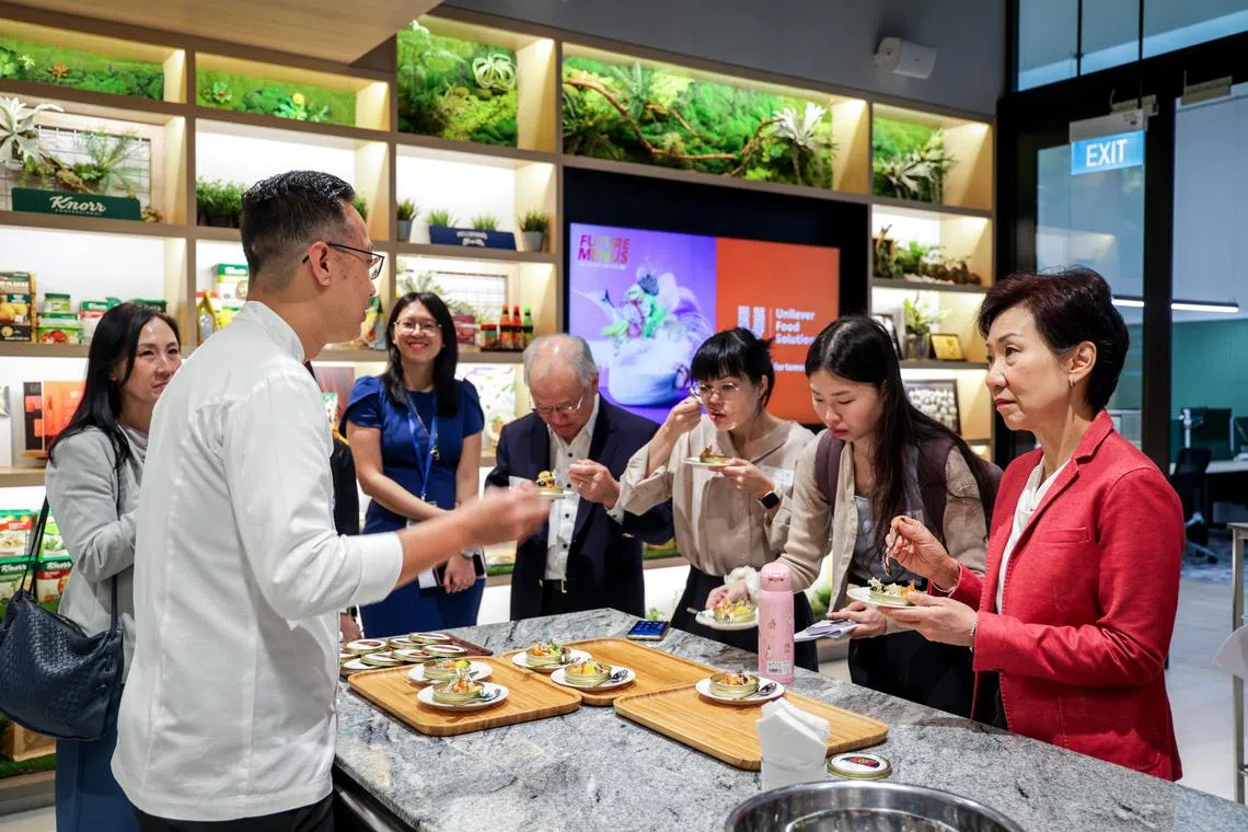 CMG20241108-YeapCT01/叶振忠/邝瑜慧/Launch of the Sustainability Playbook for F&B companies [Unilever Campus @ one-north, 18 Nepal Park, S'139407]

Caption:

Minister for Sustainability and the Environment and Minister-in-charge of Trade Relations Grace Fu announced the launch of the Sustainability
Playbook for F&B Companies on 8 November 2024 at the Unilever Campus. Developed by Enterprise Singapore in consultation with industry partners, the playbook will guide F&B companies in adopting sustainable practices. It focuses on three key areas, i) food waste, ii) packaging and iii) greenhouse gas emissions, which were identified for their significant environmental and commercial impact.