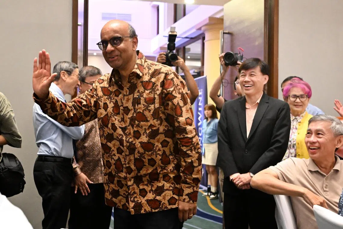 Senior Minister Tharman Shanmugaratnam taking his leave at the NUHCS 15th Anniversary Charity Golf & Dinner Event on July 7, 2023. 
