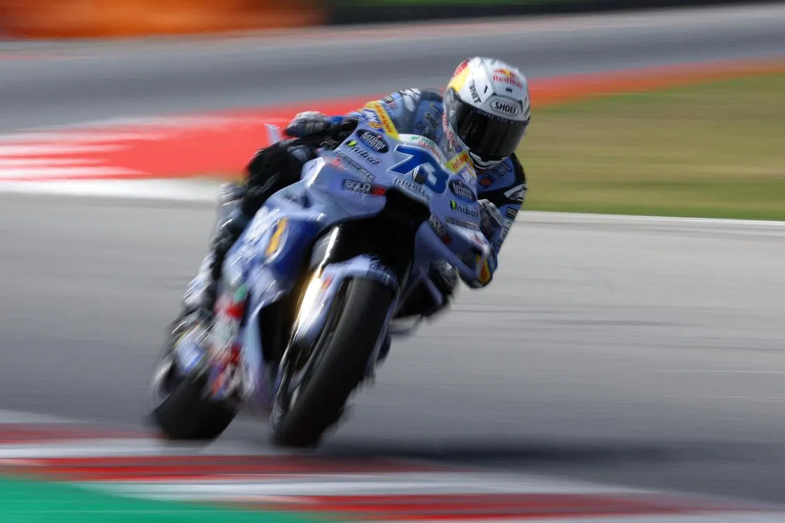 MotoGP - Catalunya Grand Prix - Circuit de Barcelona, Barcelona, Spain - September 7, 2025 BK8 Gresini Racing MotoGP's Alex Marquez in action during the MotoGP race REUTERS/Albert Gea