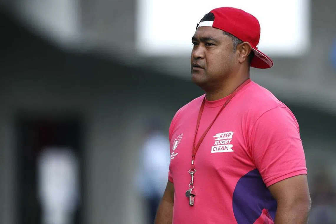FILE PHOTO: Rugby Union - Rugby World Cup 2019 - Pool C - France v Tonga - Kumamoto Stadium, Kumamoto, Japan - October 6, 2019 Tonga head coach Toutai Kefu during the warm up before the match REUTERS/Edgar Su/File Photo