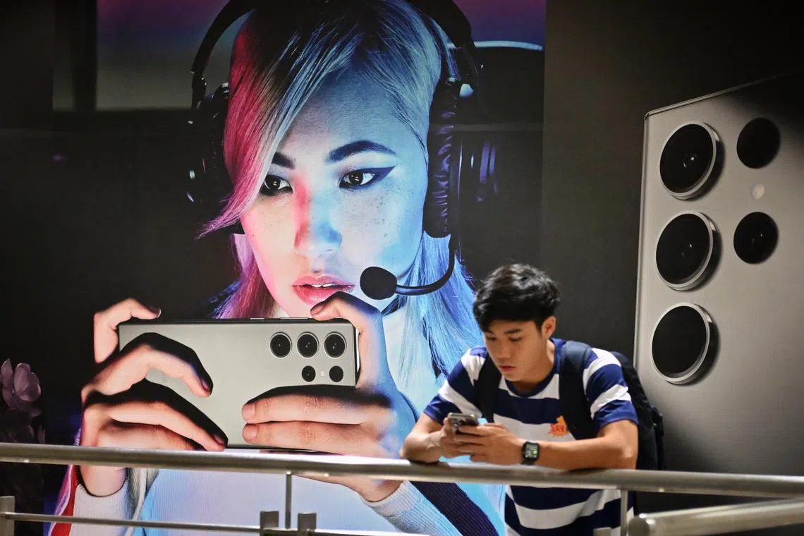 The guidelines aim to make high-risk transactions via all kinds of apps including e-commerce ones more secure.