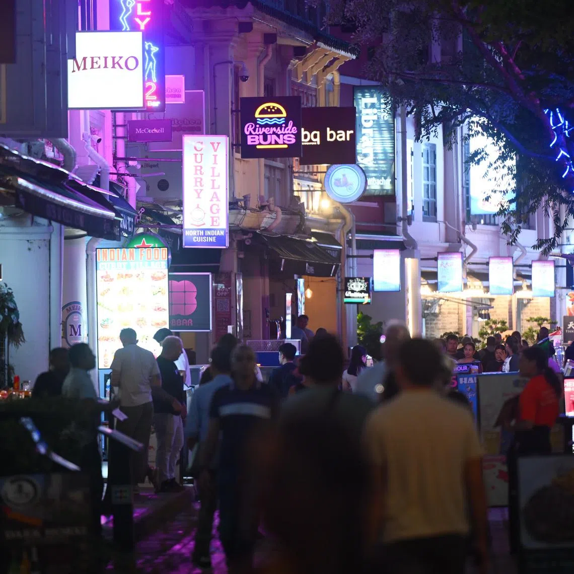 ST20250807_202558100611 Azmi Athni arshan07// 

Generics of Boat Quay on Aug 7, 2025. 

ST PHOTO: AZMI ATHNI