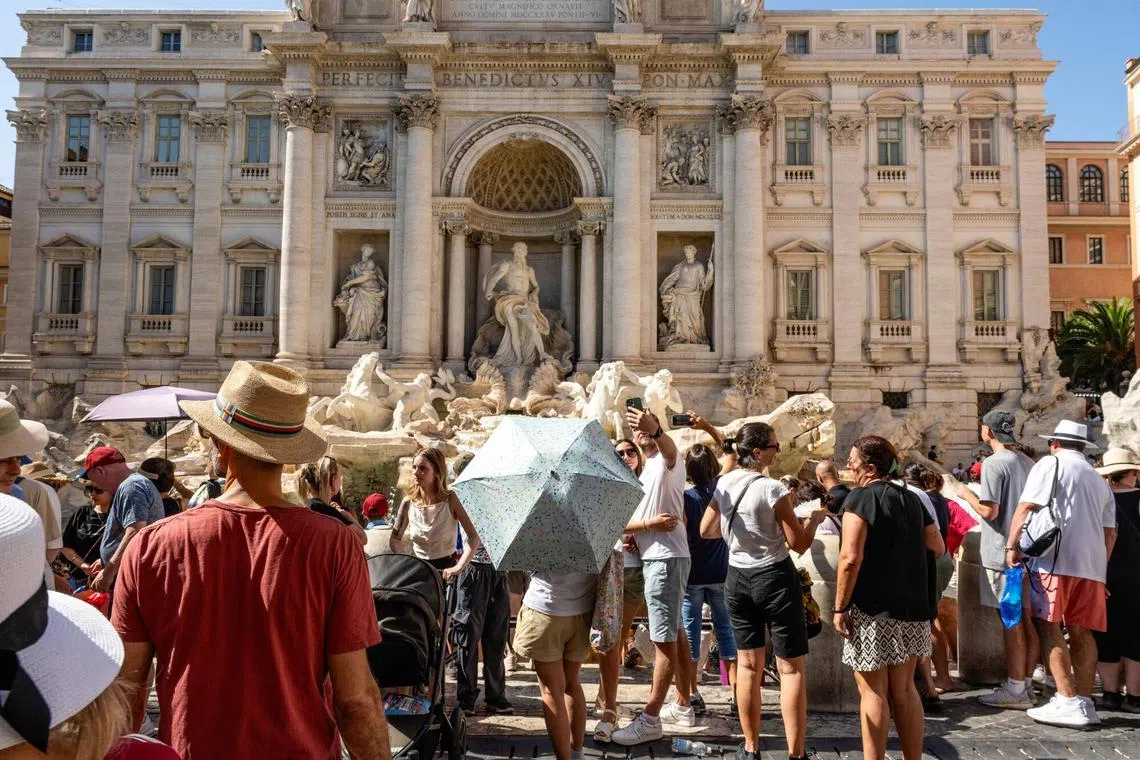 Heat waves are most directly linked to carbon pollution.