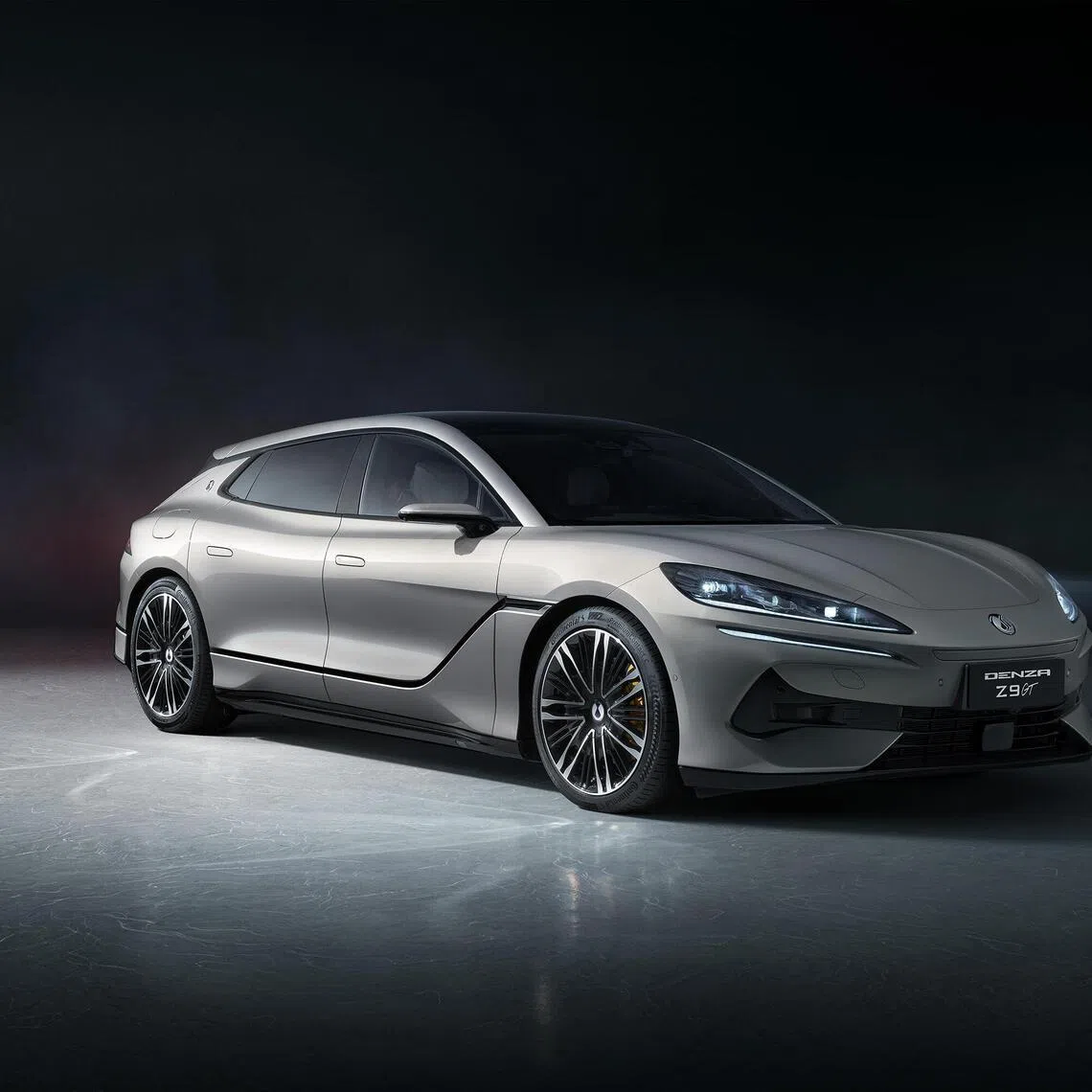 The Denza Z9GT will be the first model in Europe equipped with Blade Battery 2.0, and capable of ultra-fast charging. 