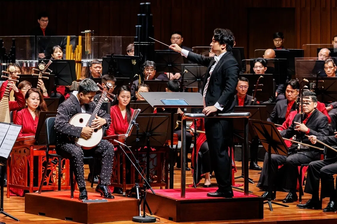 The Singapore Chinese Orchestra presented a mid-autumn concert at the Singapore Conference Hall on Oct 4. 