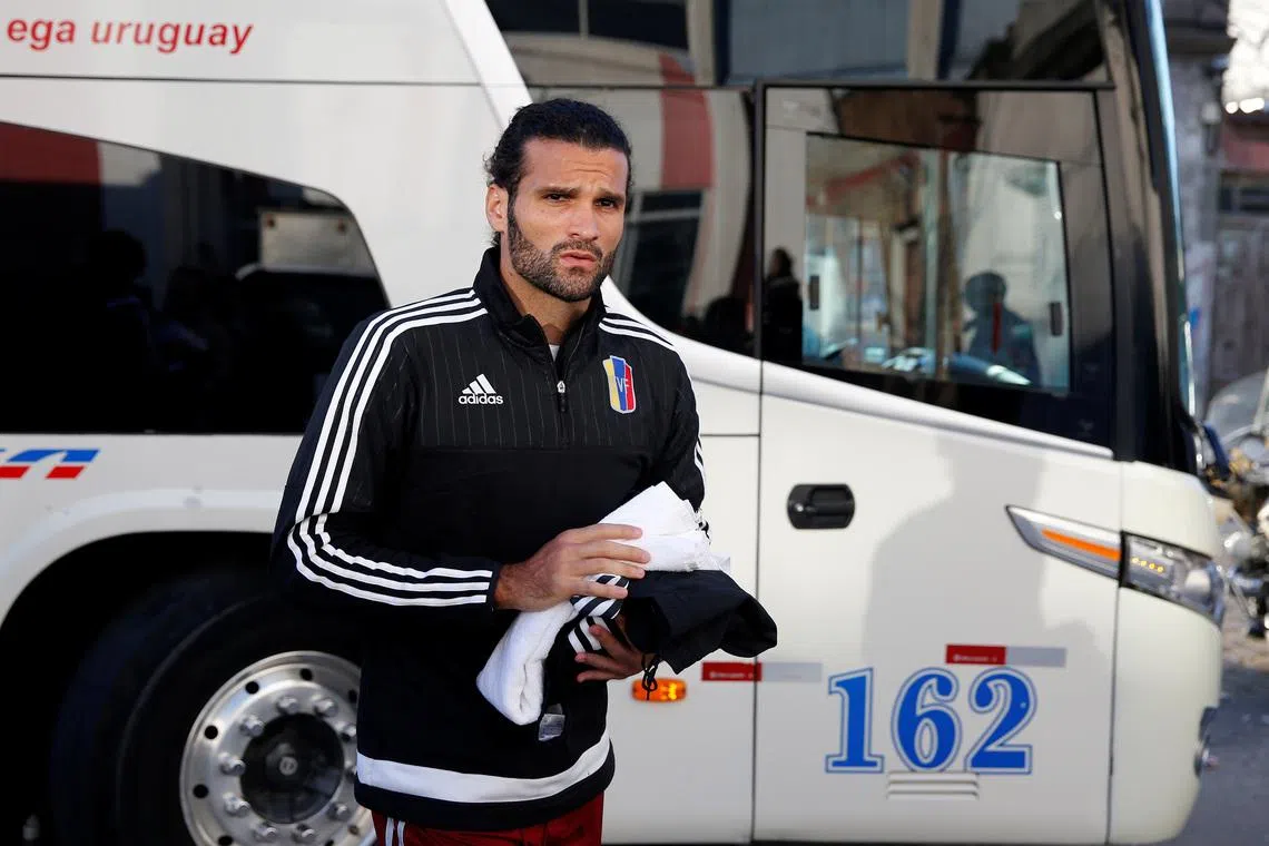 Football Soccer - Venezuela training - World Cup Qualifiers - Montevideo, Uruguay 4/10/16. Venezuela's Oswaldo Vizcarrondo arrives for a team training. REUTERS/Andres Stapff