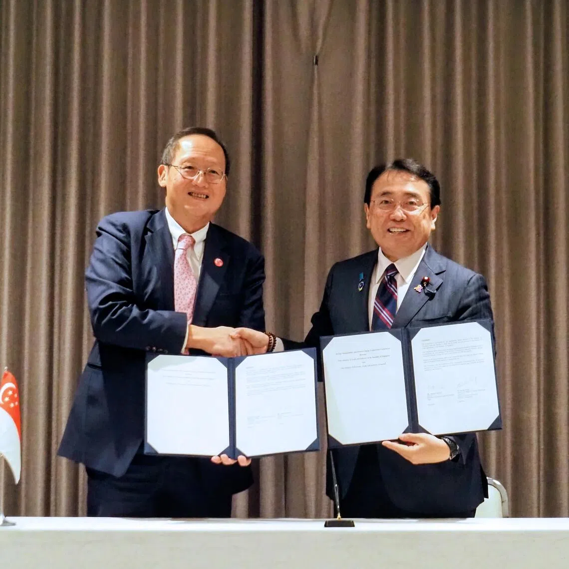 Dr Tan See Leng, Singapore’s Minister-in-charge of Energy and Science & Technology in MTI, and Mr Akazawa Ryosei, Japan’s Minister of Economy, Trade and Industry in METI, signed the Energy, Sustainability, and Climate Change Cooperation Framework on 15 March 2026.