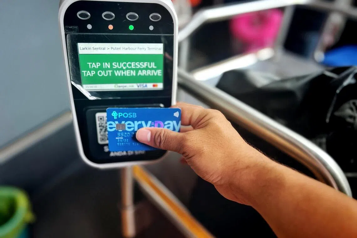 BAS.MY services accept cash, Malaysian e-wallet digital payments via QR codes, the ManjaLink stored-value card, and most Visa and Mastercard bank cards as well as mobile payments.