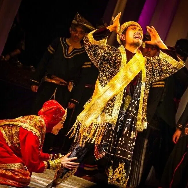 Randai Macbeth plays at the Esplanade Theatre Studio from April 16 to 19 as part of Pesta Raya – Malay Festival of Arts 2026. 