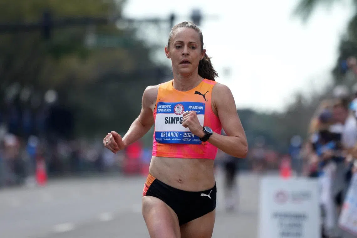 Feb 3, 2024; Orlando, FL, USA; Jenny Simpson runs in the women's race during the US Olympic Marathon Team Trials. Mandatory Credit: Kirby Lee-USA TODAY Sports