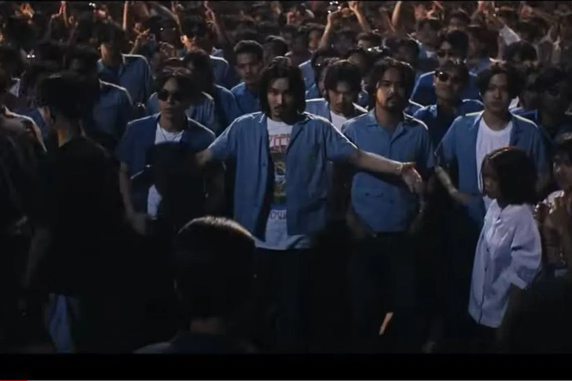 The movie 4 Kings and its sequel revolve around a long feud between two rival schools in Thailand.