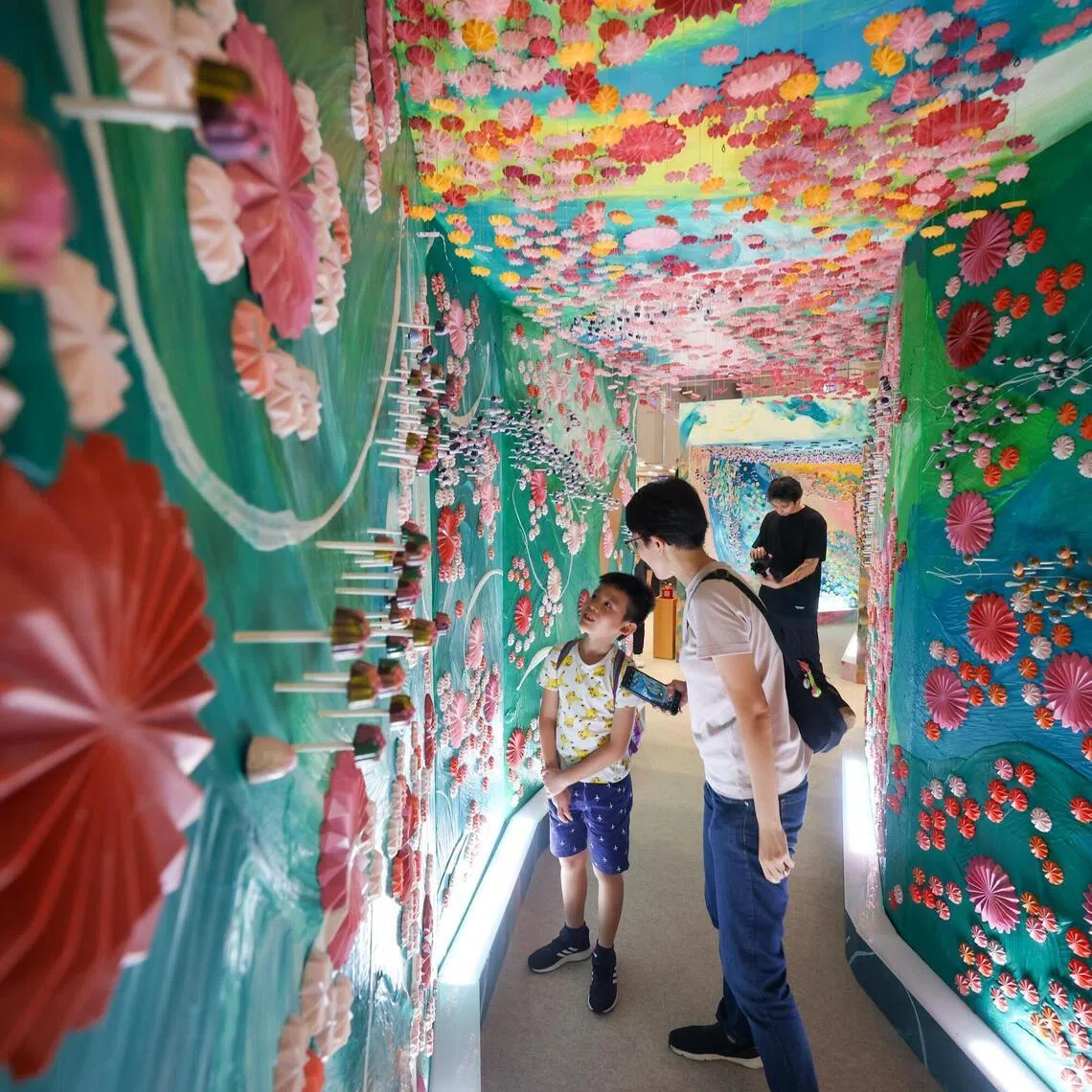 The Blooming Imagination chocolate art installation at Paragon is now open to the public. 