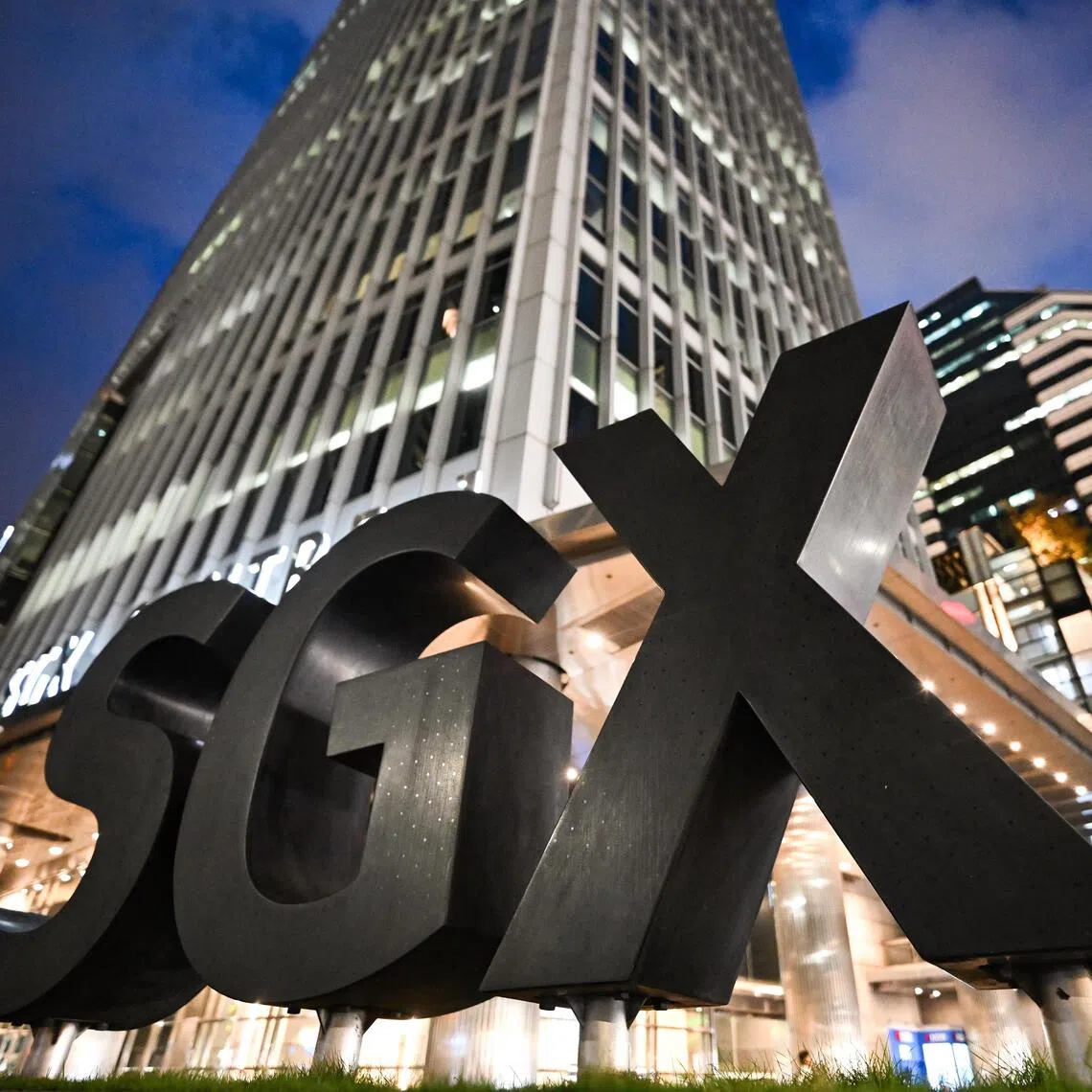 The benchmark Straits Times Index rose 18.09 points to 4,440.3, while the iEdge Singapore Next 50 Index also gained 0.4 per cent to 1,443.59 points.