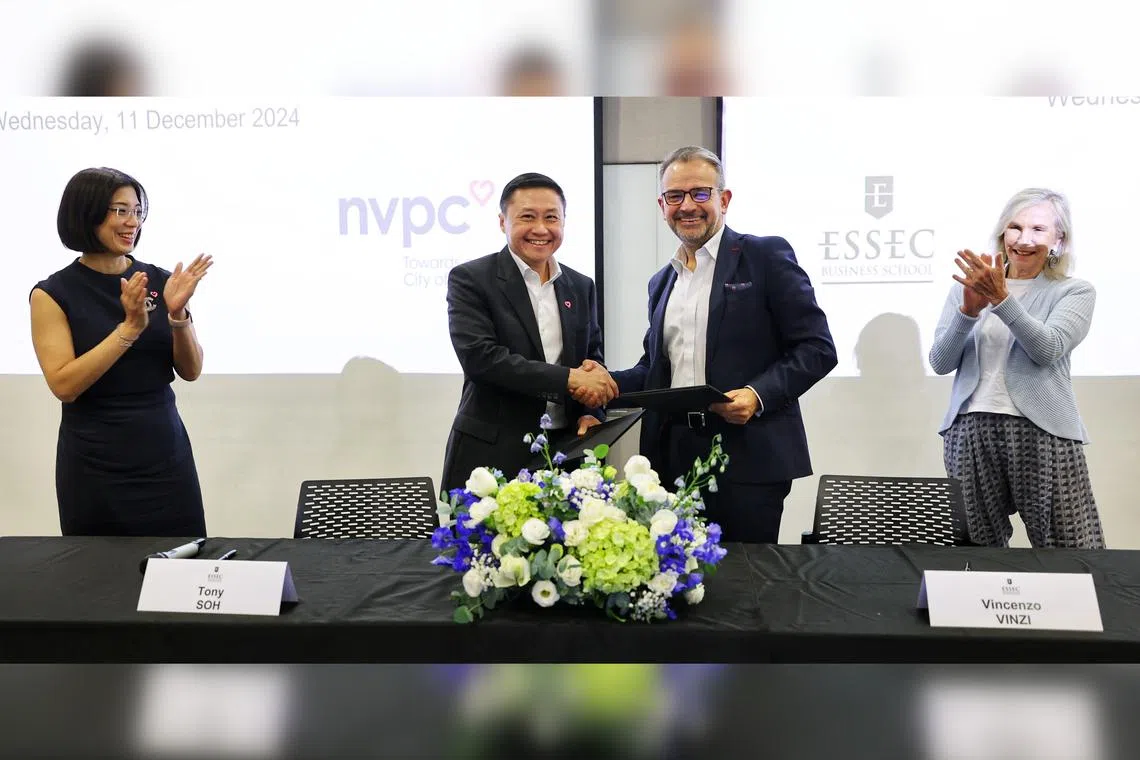 (From left) Chong Ee Rong, Mr Tony Soh, CEO National Volunteer and Philanthropy Centre, Mr Vincenzo Vinzi, Dean and President ESSEC Business School and Annick Schwebig at the signing of the MOU.
