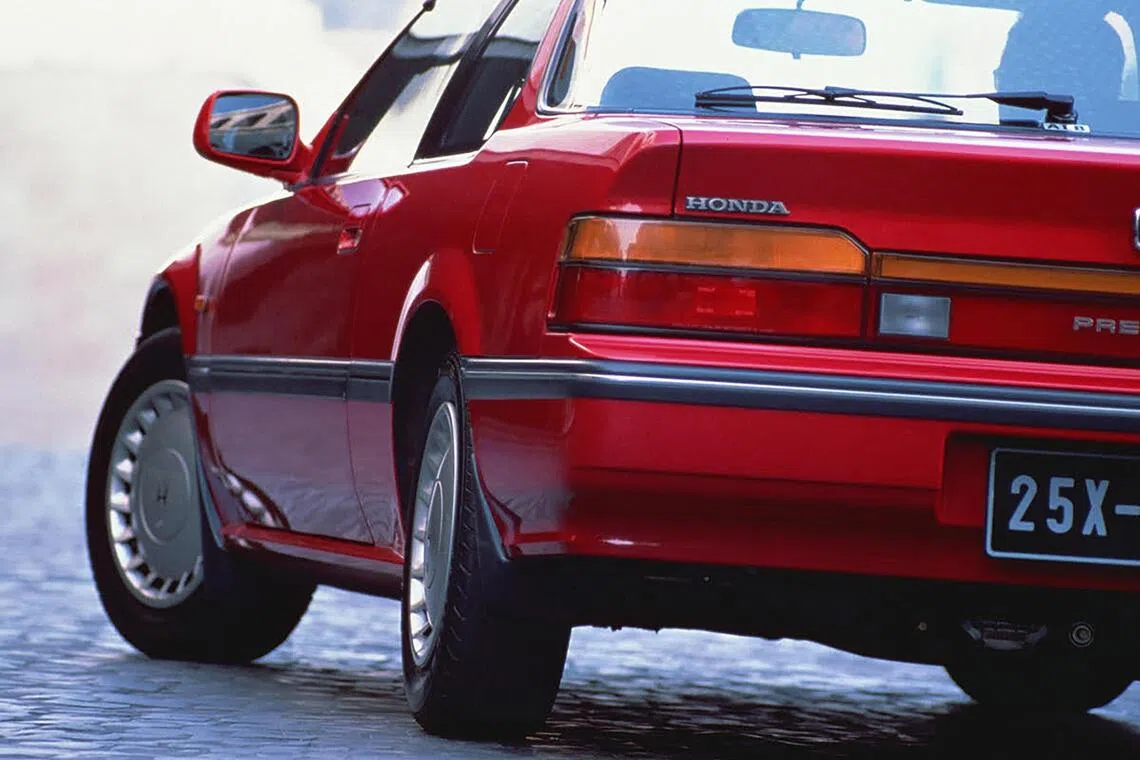 Directional signs: In making a U turn, the rear wheels of a car move in the opposite direction from the front ones so the car takes up less space.