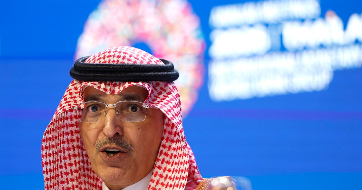 IMFC chair says global economy resilient; delegates walk out on Russian official