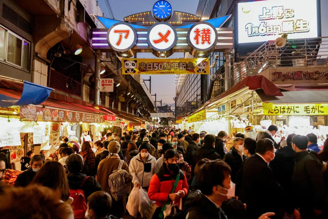 Last year, the number of Japanese fell by 800,523, or 0.65 per cent, to 122,423,038 from a year earlier.