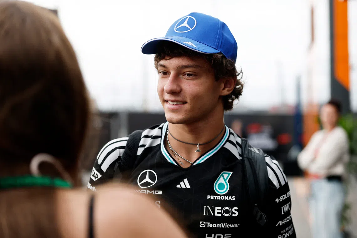 Formula One F1 - Dutch Grand Prix - Circuit Zandvoort, Zandvoort, Netherlands - August 23, 2026 Mercedes' Andrea Kimi Antonelli ahead of the race REUTERS/Benoit Tessier