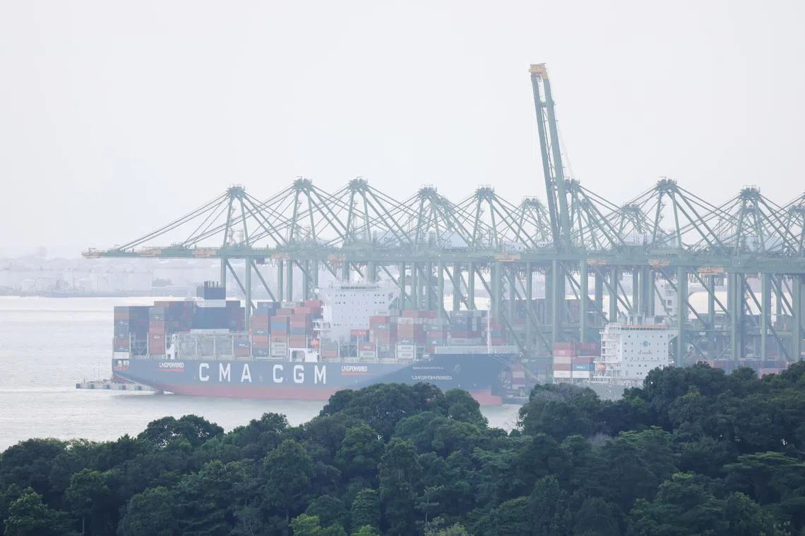 It was the fourth time the Republic has clinched the global seaport award, and 37th time that it has been awarded the best Asian seaport gong.