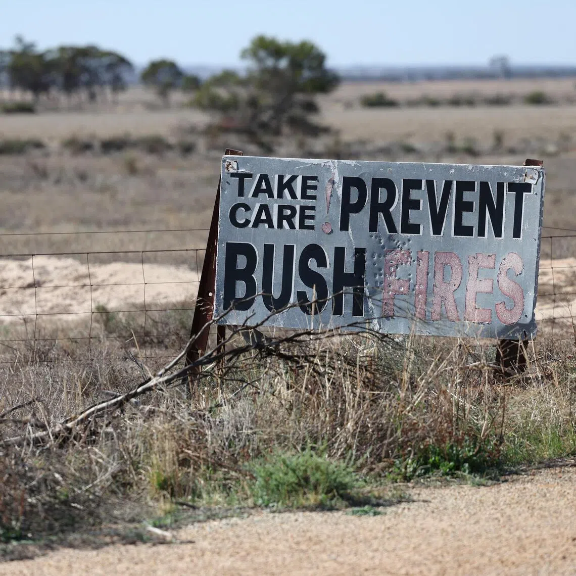 A blaze north of Sydney had destroyed six houses, while a small number of homes were lost in a bushfire on the state’s mid-north coast.
