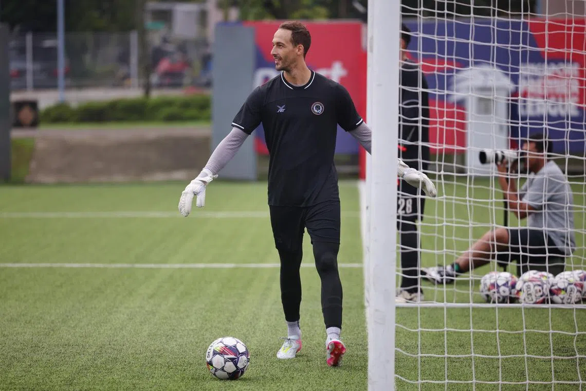ST20250115_202501000691/dgsoc16/Deepan/Jason Quah

Tanjong Pagar United goalkeeper Matt Silva training at Jurong East Stadium on Jan 15, 2025. ST PHOTO: JASON QUAH
